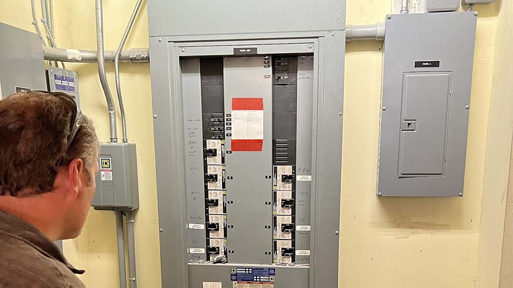 new electrical panel  Melbourne, FL